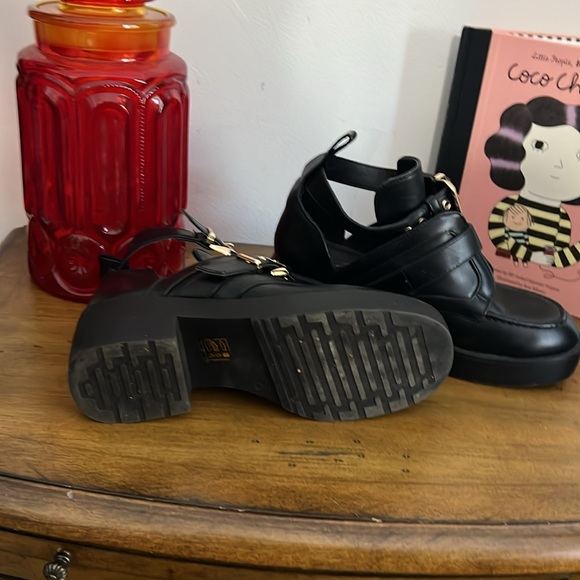 Retro Double Buckle Black Chunky Booties - Picture 4 of 7